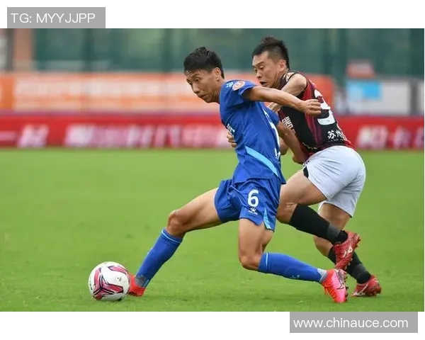 南京足球队在城市联赛中以87分稳居榜首争冠形势一片大好 南京足球队在城市联赛中以87分稳居榜首争冠形势一片大好