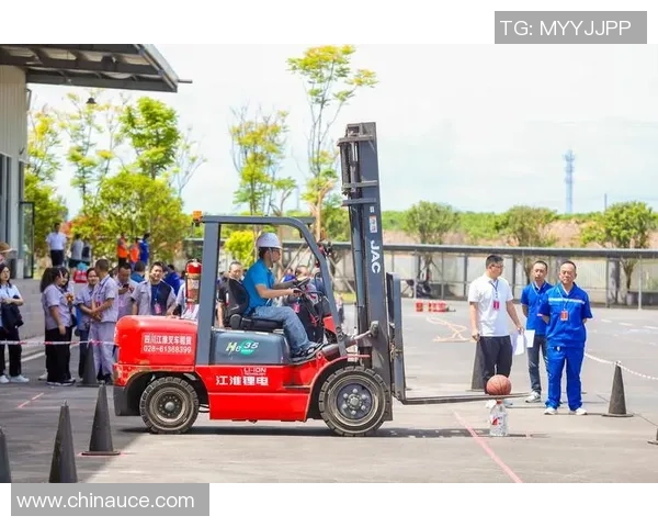 广州网球队的灵活性探讨：如何提升竞技水平与团队协作能力